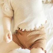 Kinder Volantshirt Pointelle Milk | Kurzarm | Handmade